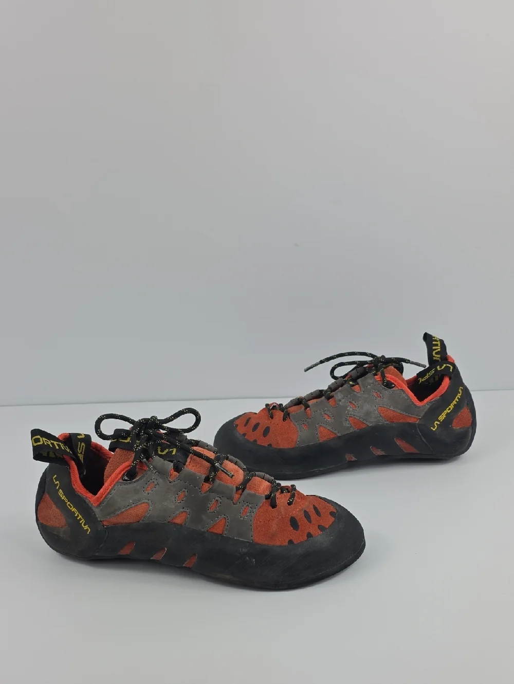 La Sportiva Tarantulace Orange Men's Climbing Shoes Size 9.5